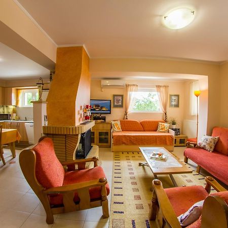 Iris-Gogo House Lägenhet Nafplion Exteriör bild