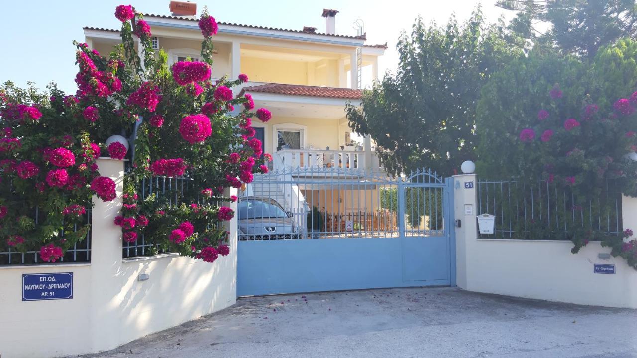 Iris-Gogo House Lägenhet Nafplion Exteriör bild