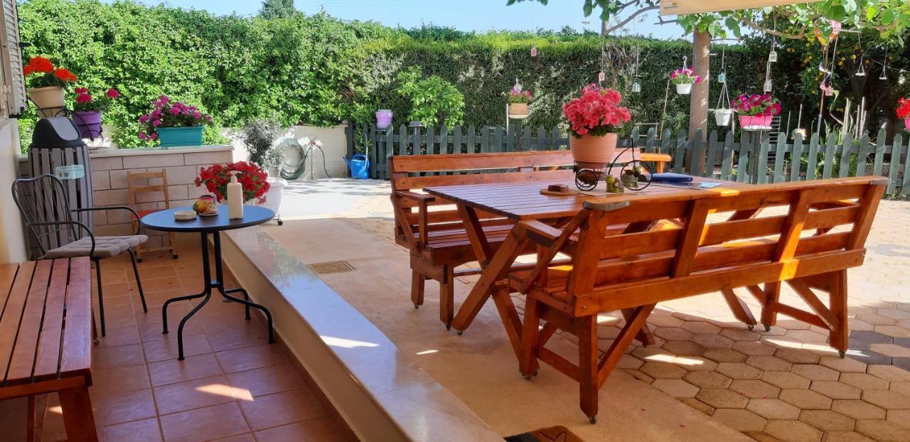 Iris-Gogo House Lägenhet Nafplion Exteriör bild