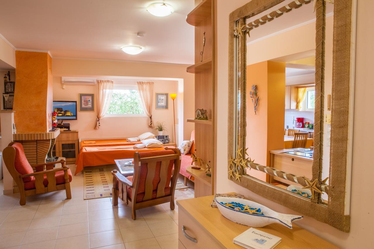 Iris-Gogo House Lägenhet Nafplion Exteriör bild