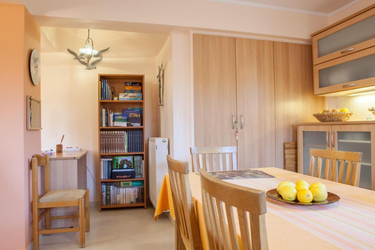 Iris-Gogo House Lägenhet Nafplion Exteriör bild