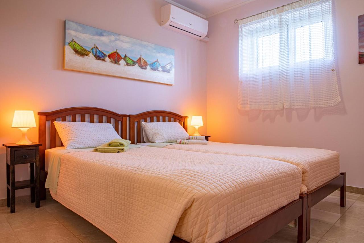 Iris-Gogo House Lägenhet Nafplion Exteriör bild
